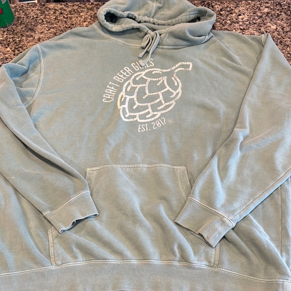 Craft Beer Girls light teal hoodie size 2XL - Picture 1 of 6